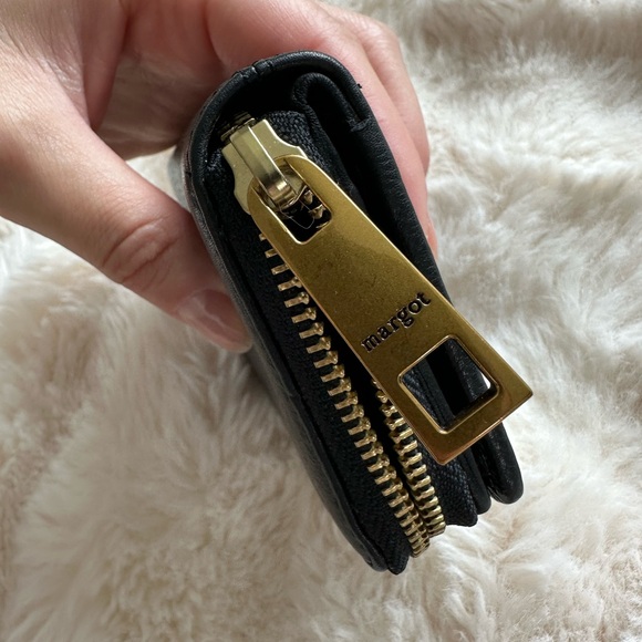 Margot NY Black Leather Wallet - Picture 10 of 10